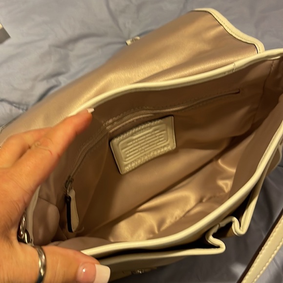 Vintage COACH Neapolitan Satchel!! Almost NEW!! very beautiful bag! Cross body - Picture 12 of 13